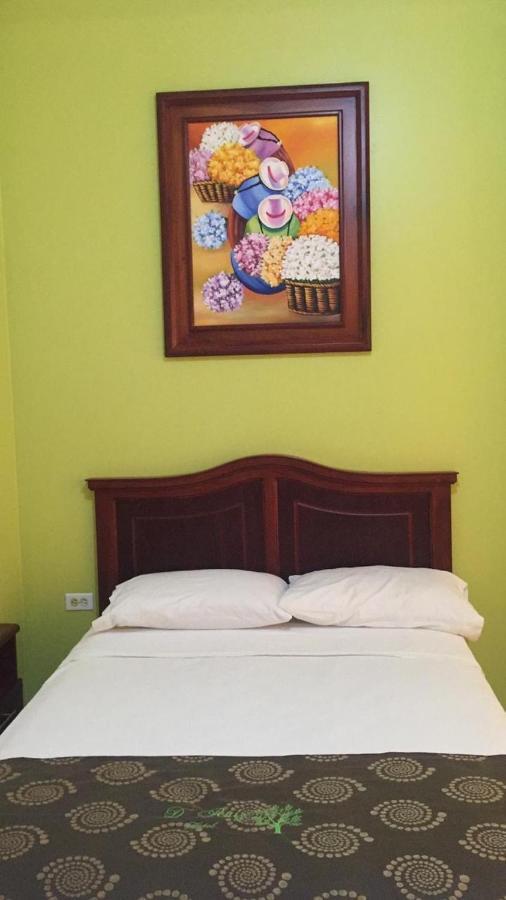 D' Ruiz Hotel Quevedo Esterno foto